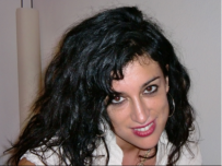 Anna Mart�nez   Soprano